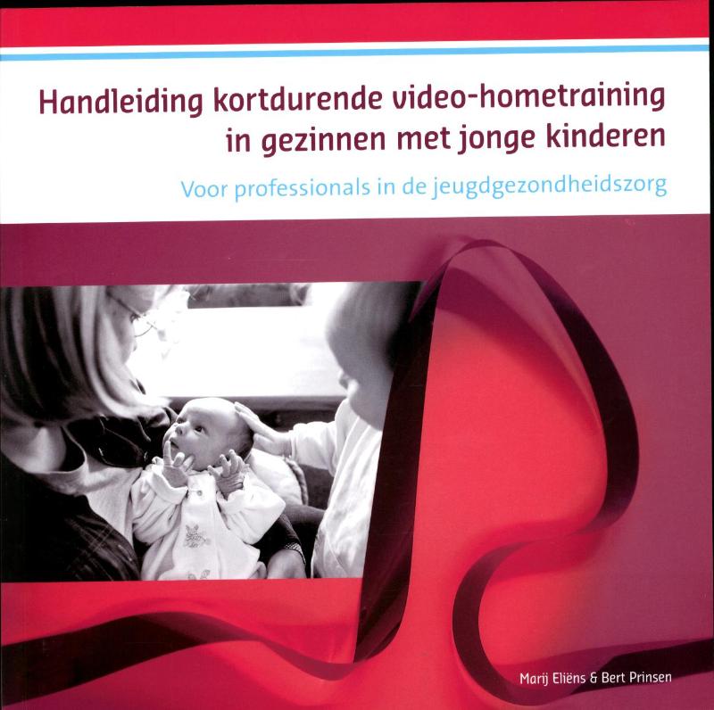 Omslag van Handleiding kortdurende videohometraining in gezinnen met jonge kinderen