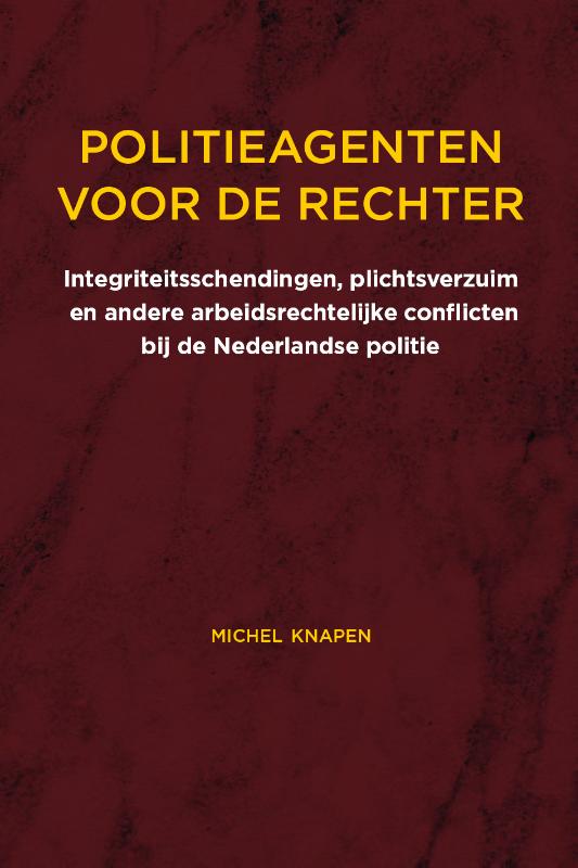 Omslag van Politieagenten voor de rechter