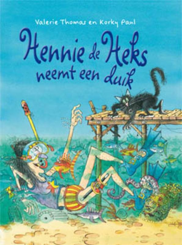 Omslag van Hennie de heks neemt een duik