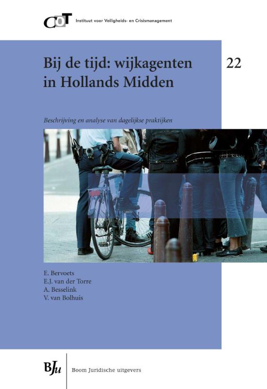 Omslag van Bij de tijd: wijkagenten in Hollands Midden