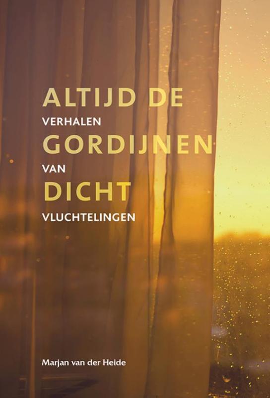 Omslag van Altijd de gordijnen dicht