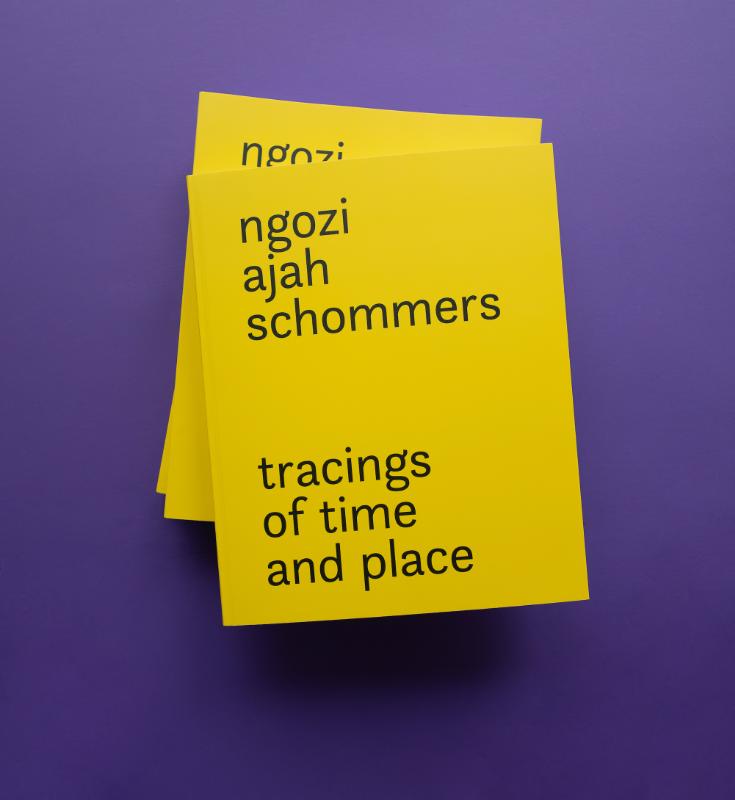 Omslag van Tracings of Time and Place