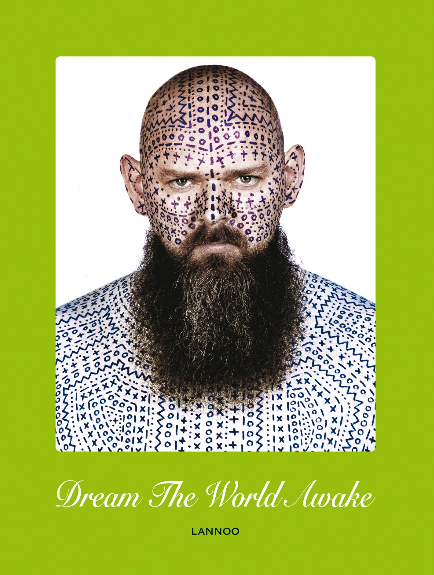Omslag van Dream the world awake