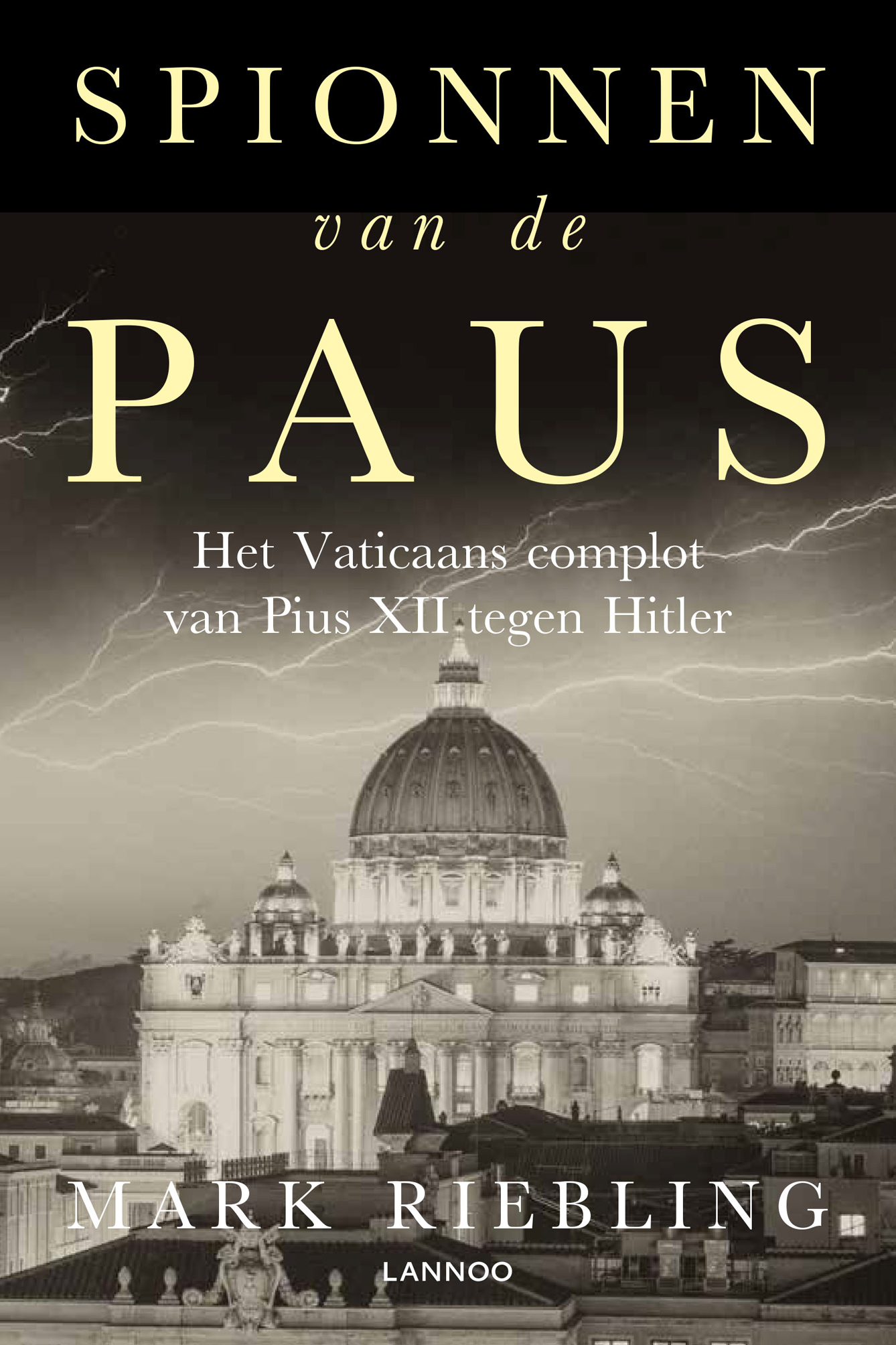 Omslag van Spionnen van de paus