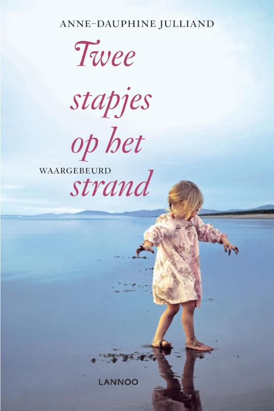 Omslag van TWEE STAPJES OP HET STRAND