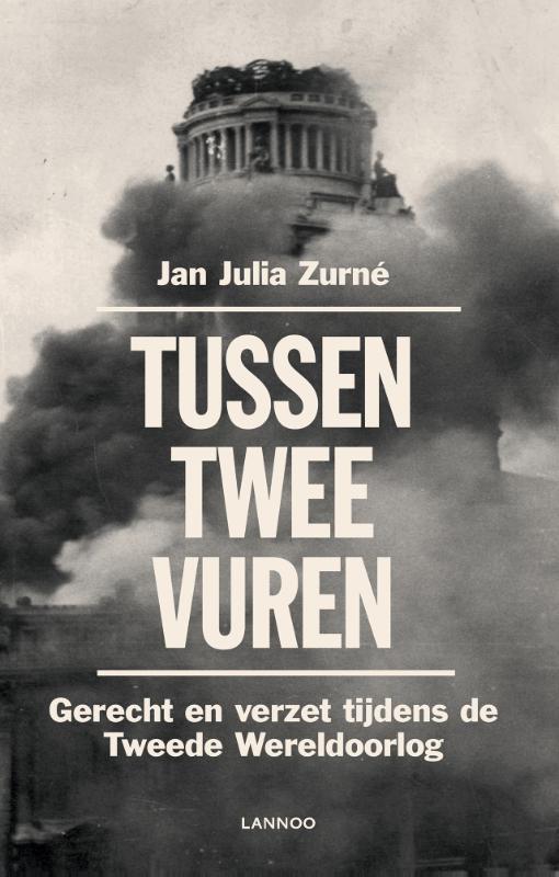 Omslag van Tussen twee vuren