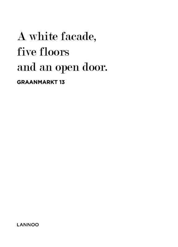Omslag van A white facade, 5 floors and an open door