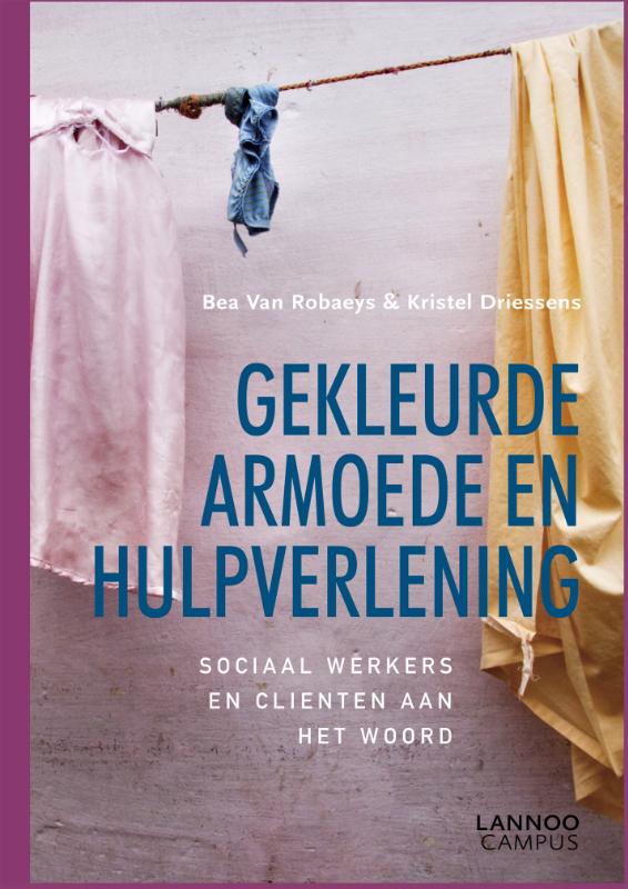 Omslag van Gekleurde armoede en hulpverlening