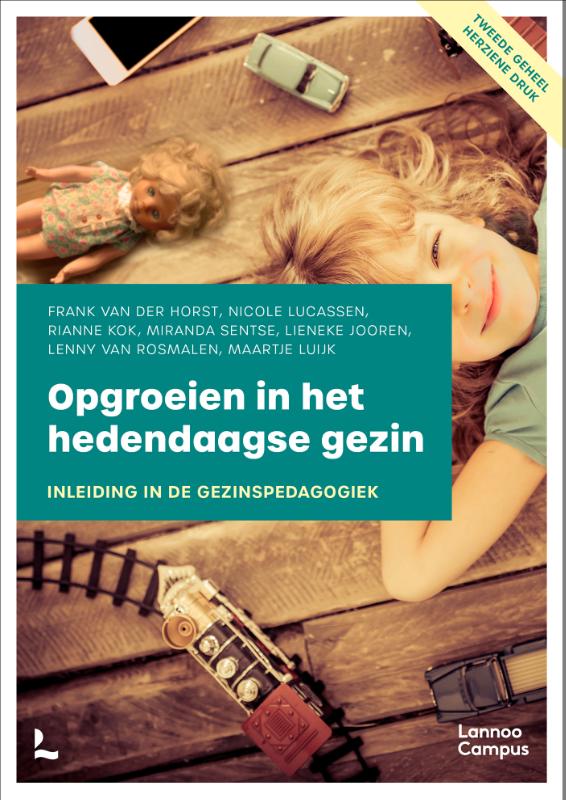 Omslag van Opgroeien in het hedendaagse gezin