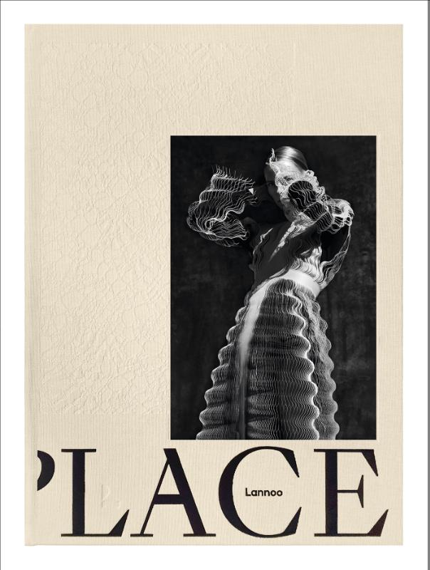 Omslag van P.LACE.S - Looking through Antwerp lace