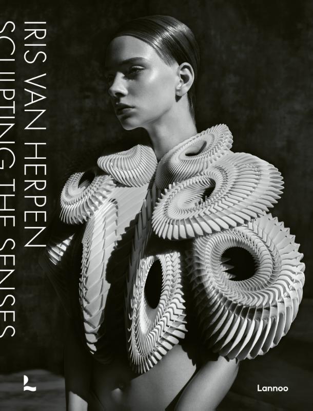 Omslag van Iris van Herpen
