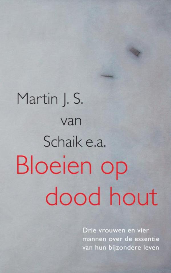 Omslag van Bloeien op dood hout