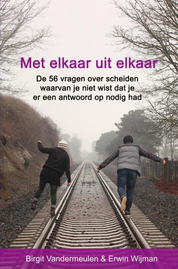 Omslag van Met elkaar uit elkaar