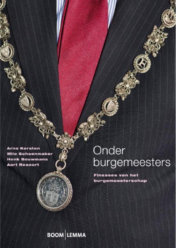 Omslag van Onder burgemeesters