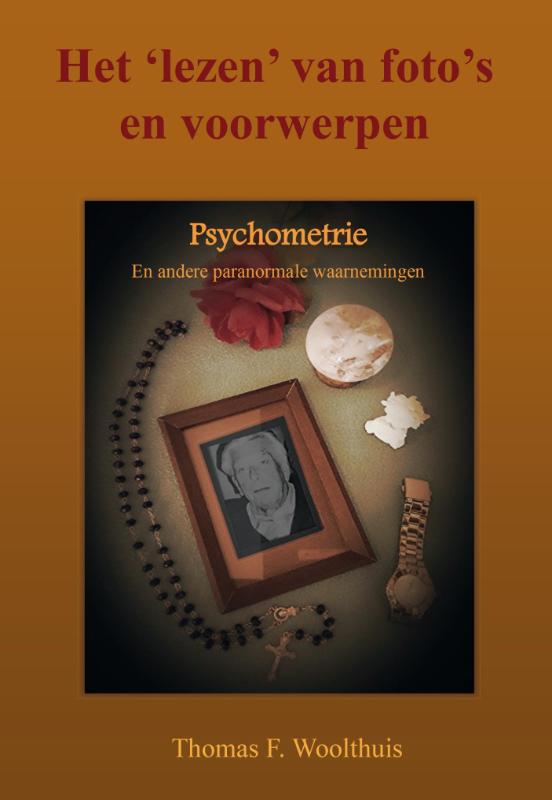 Omslag van Het 'lezen' van foto's en voorwerpen