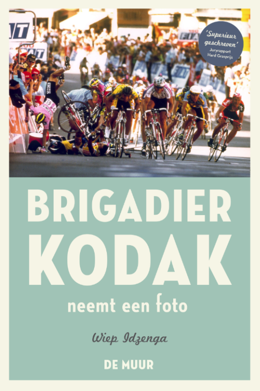 Omslag van Brigadier Kodak neemt een foto