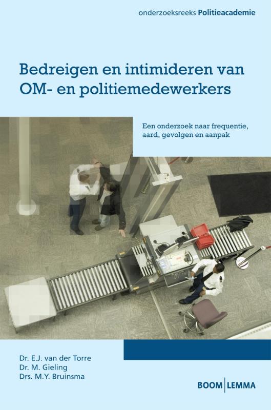 Omslag van Bedreigen en intimideren van OM- en politiemedewerkers