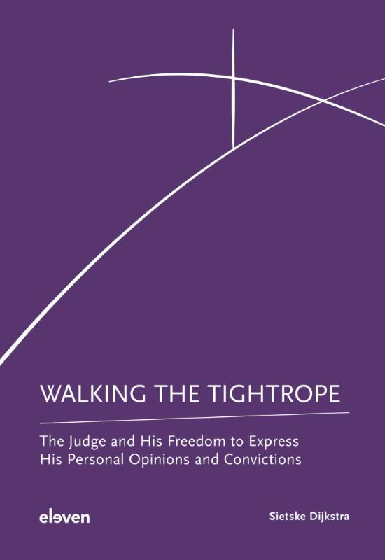 Omslag van Walking the Tightrope
