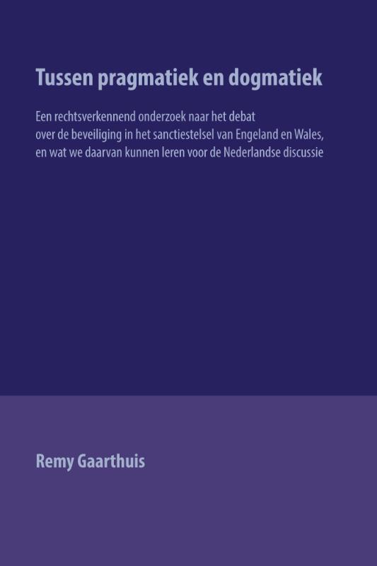 Omslag van Tussen pragmatiek en dogmatiek