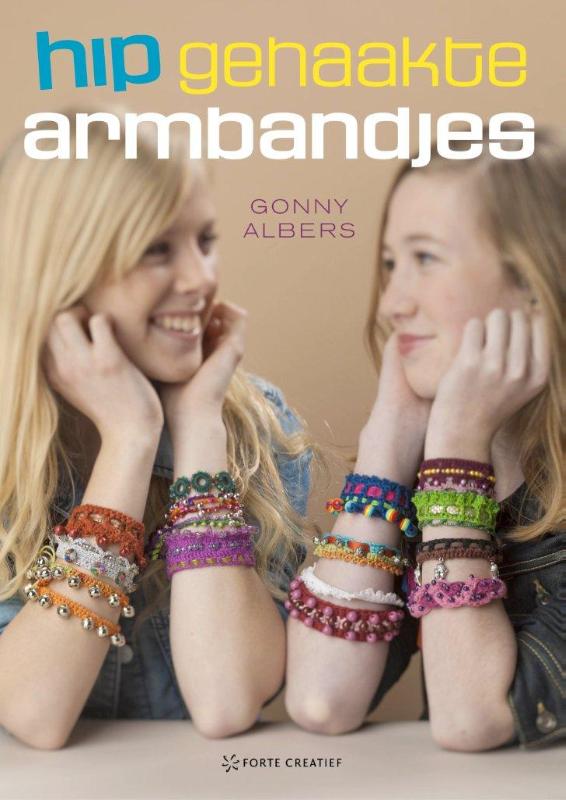 Omslag van Hip gehaakte armbandjes