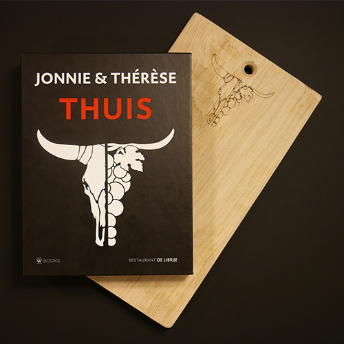 Omslag van Jonnie & Thérèse thuis + snijplank