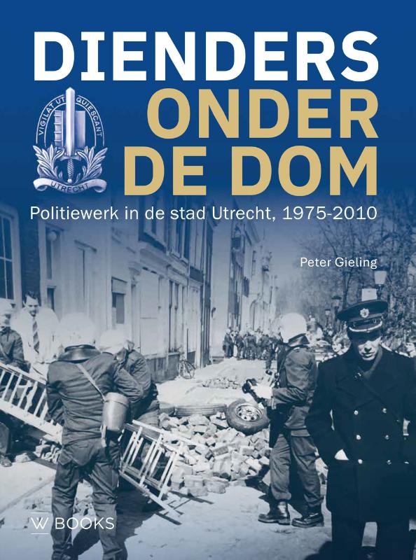 Omslag van Dienders onder de Dom