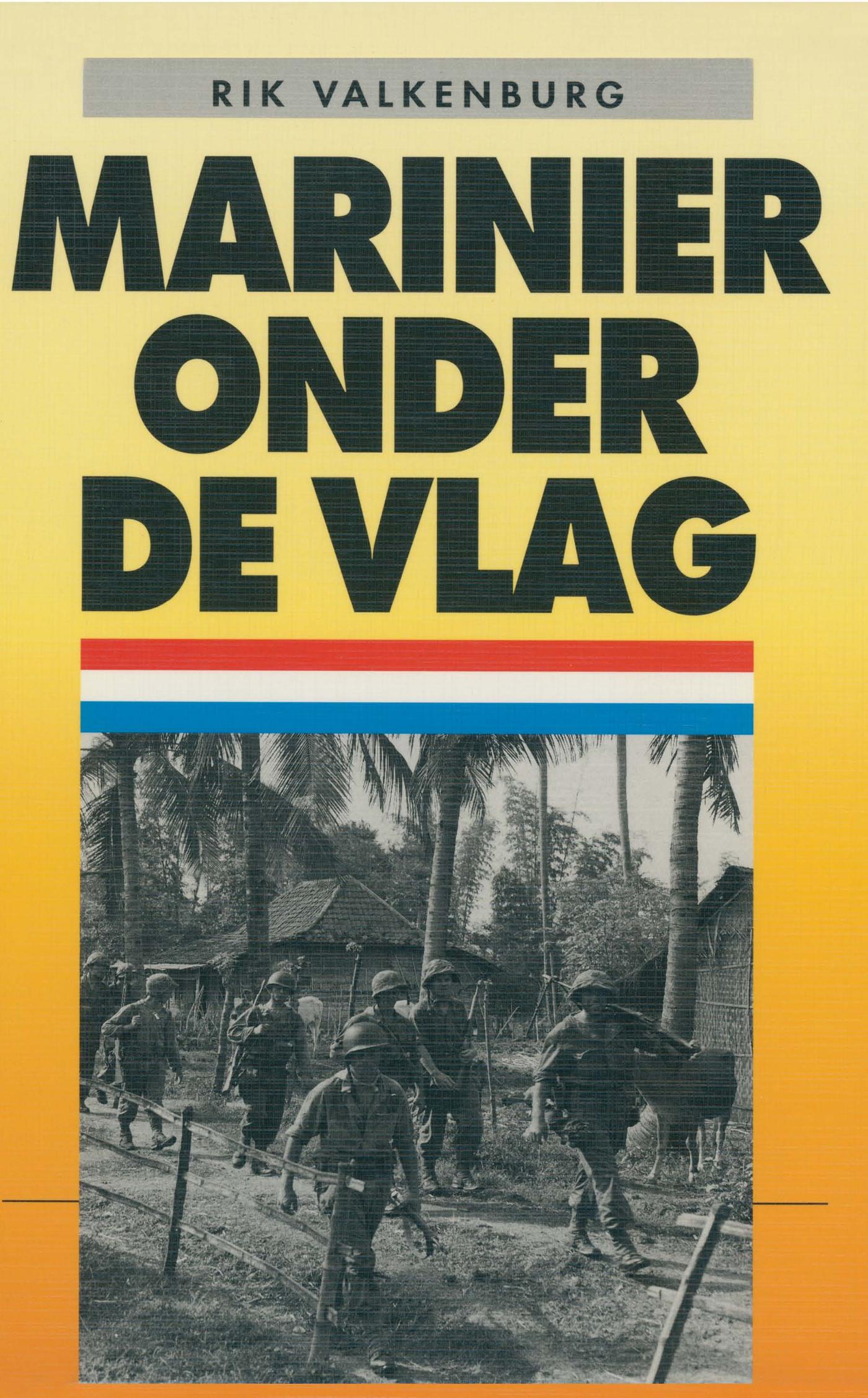 Omslag van Marinier onder de vlag