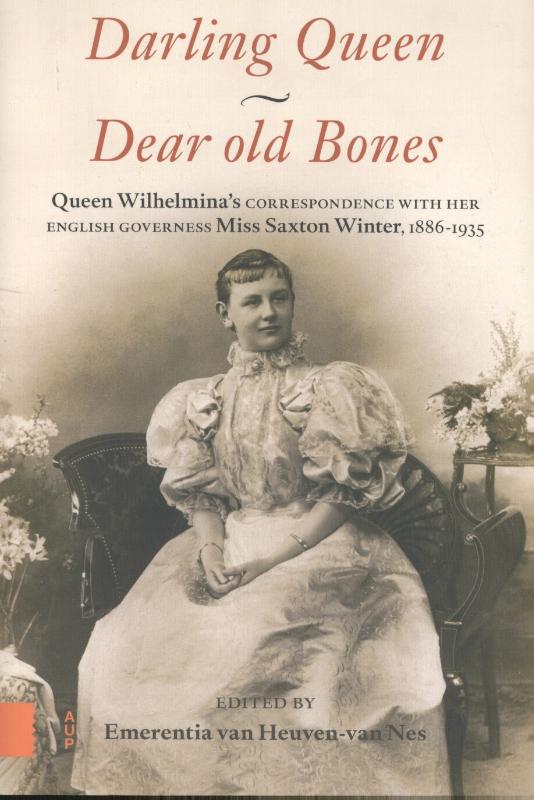 Omslag van Darling Queen - Dear old Bones