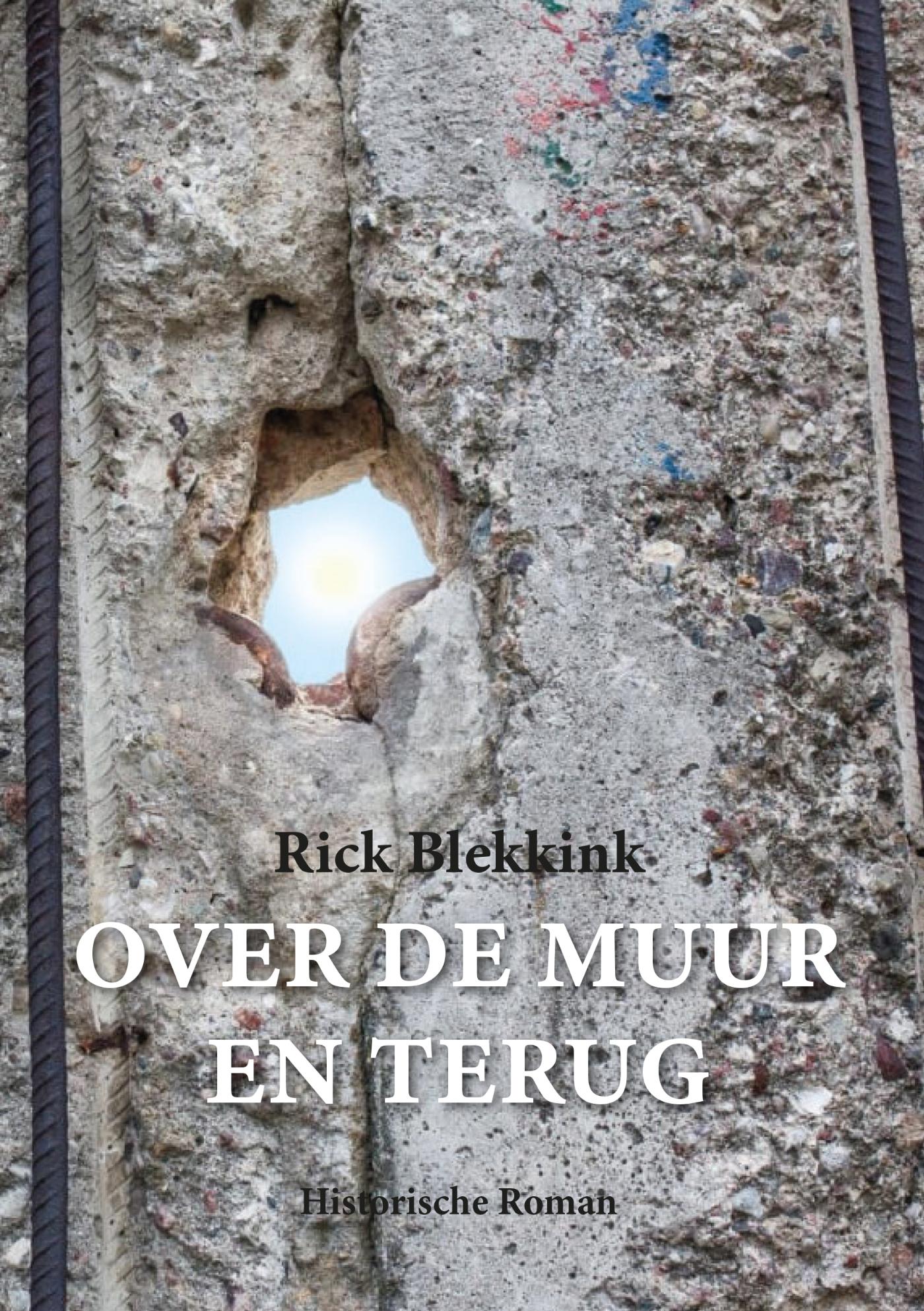 Omslag van Over de muur en terug
