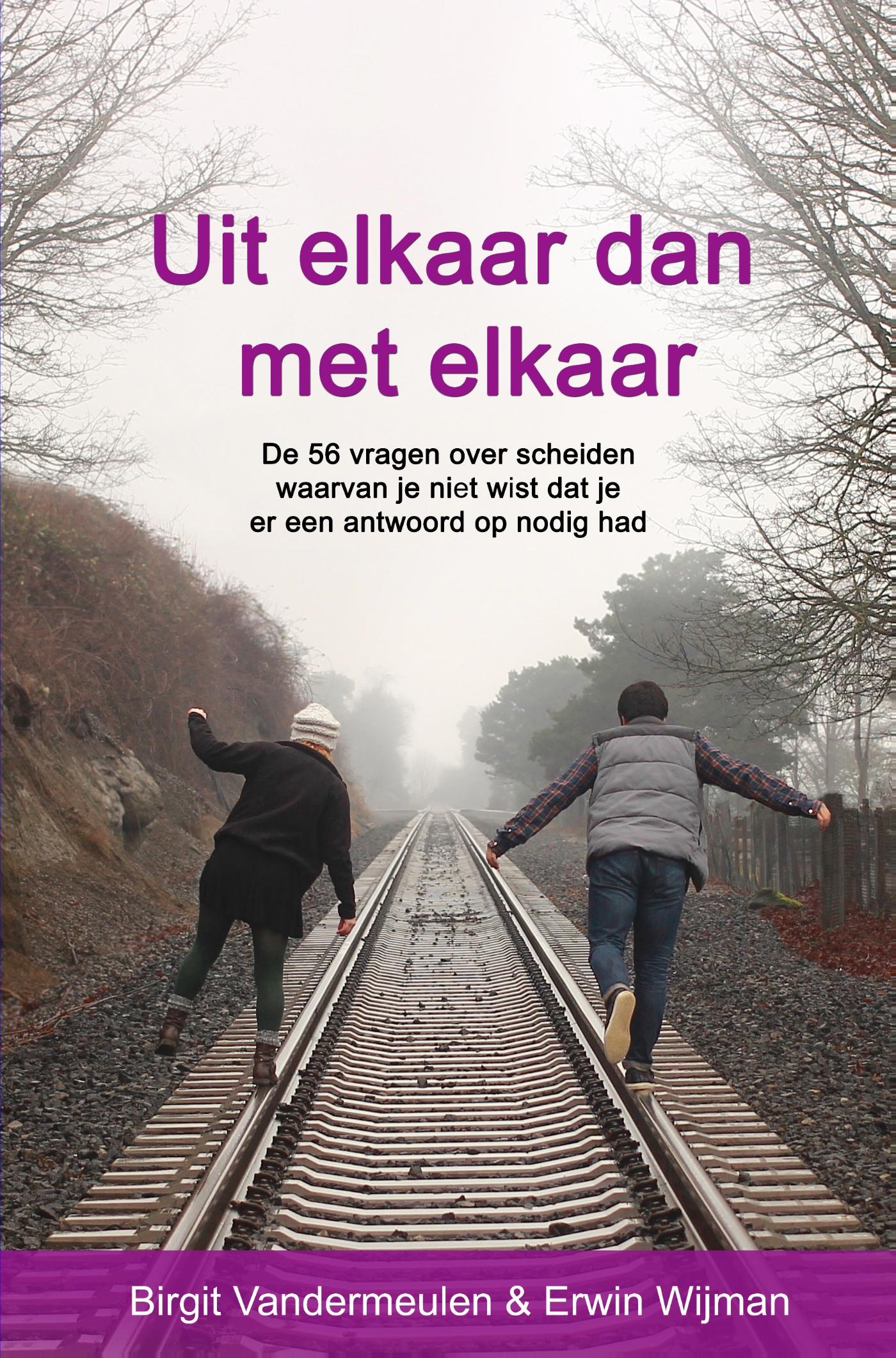 Omslag van Uit elkaar dan met elkaar