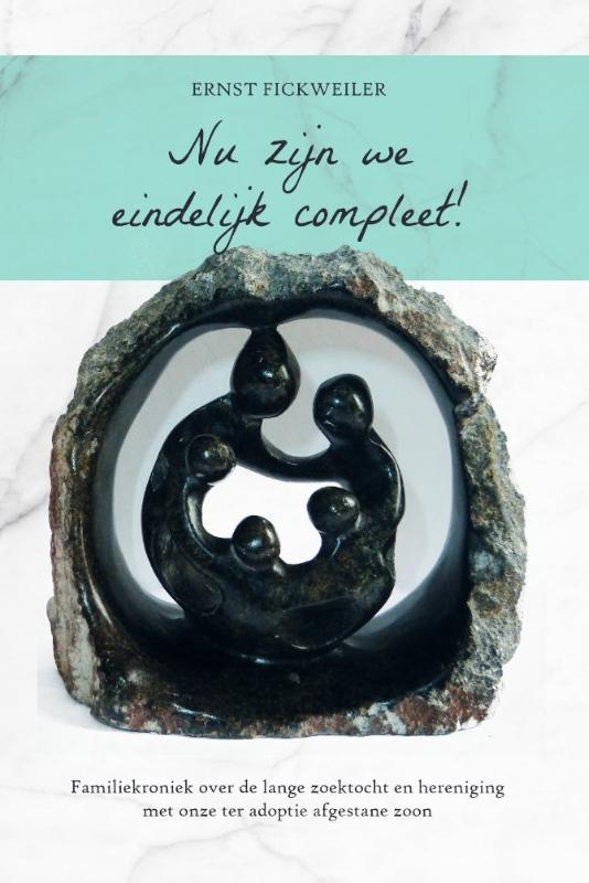 Omslag van Nu zijn we eindelijk compleet!