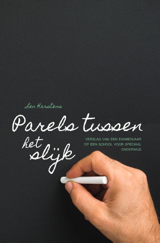 Omslag van Parels tussen het slijk