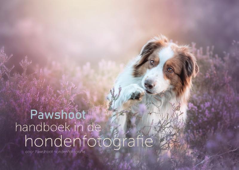 Omslag van Pawshoot handboek in de hondenfotografie
