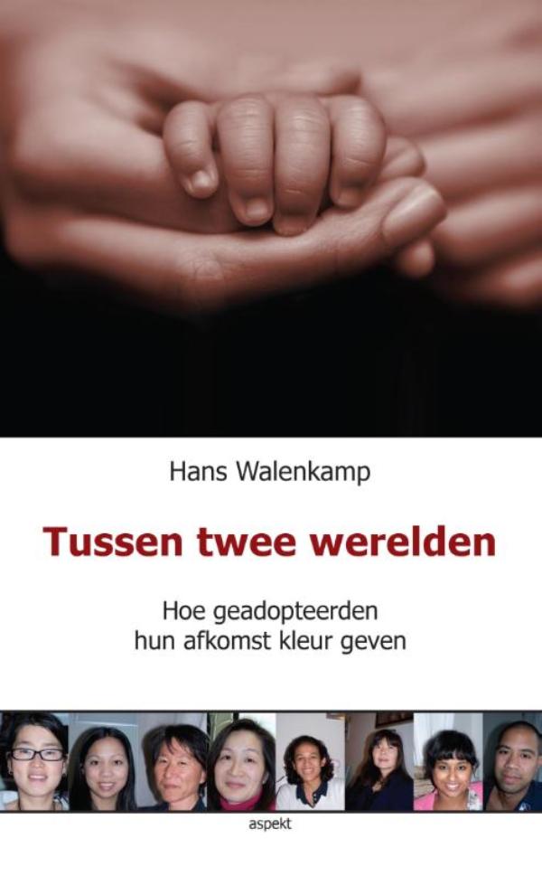 Omslag van Tussen twee werelden