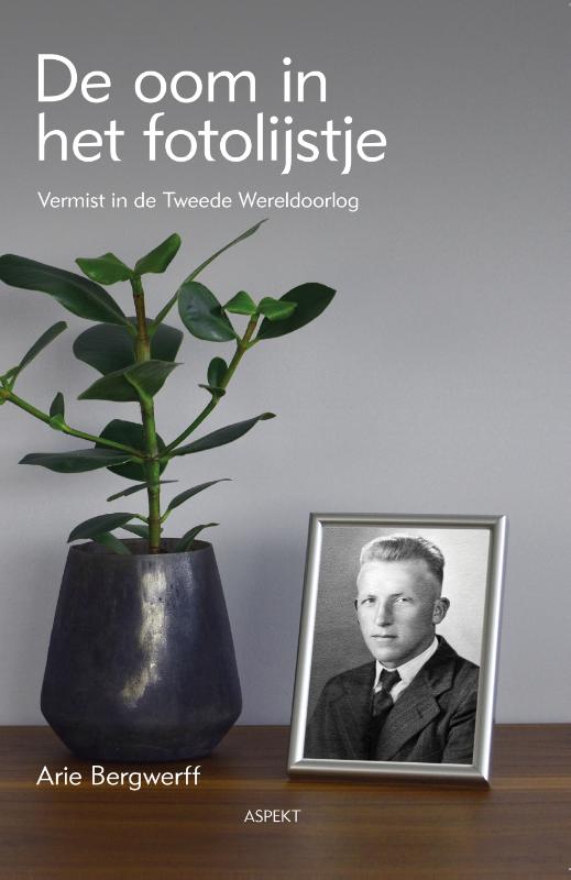 Omslag van De oom in het fotolijstje