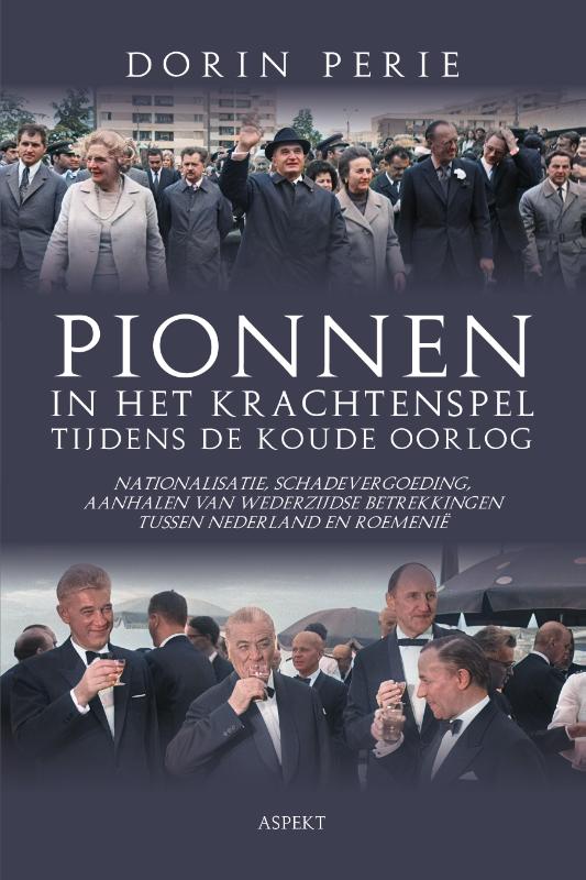 Omslag van Pionnen in het krachtenspel tijdens de Koude Oorlog