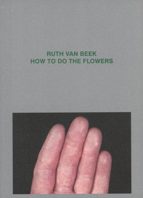 Omslag van How To Do The Flowers