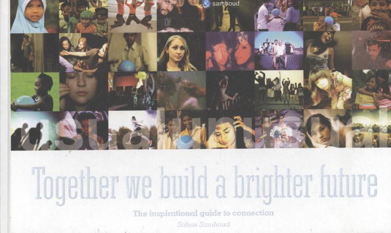 Omslag van Together we build a brighter future
