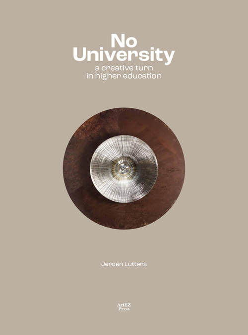 Omslag van No University