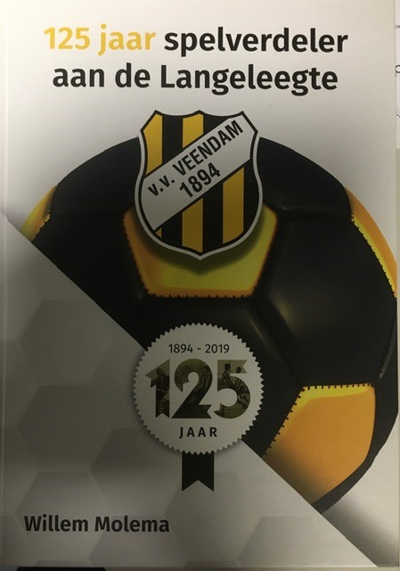 Omslag van 125 jaar spelverdeler aan de Langeleegte