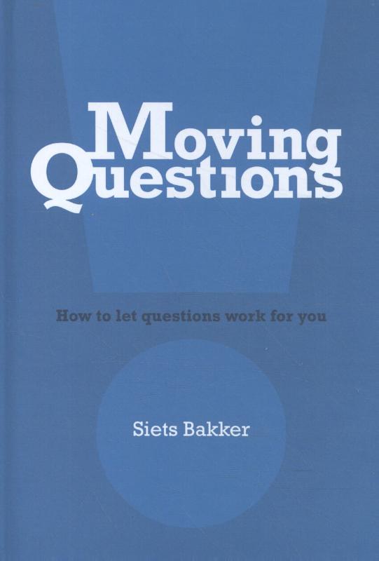 Omslag van Moving Questions