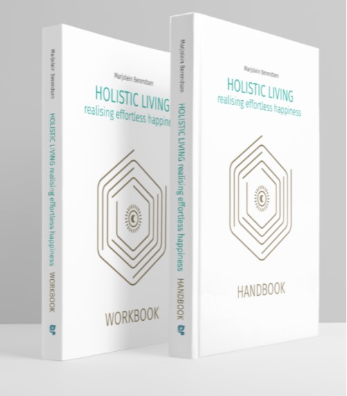 Omslag van Holistic Living, Realising effortless happiness