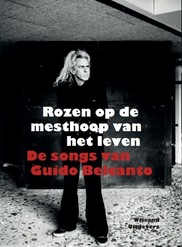 Omslag van Rozen op de mesthoop van het leven