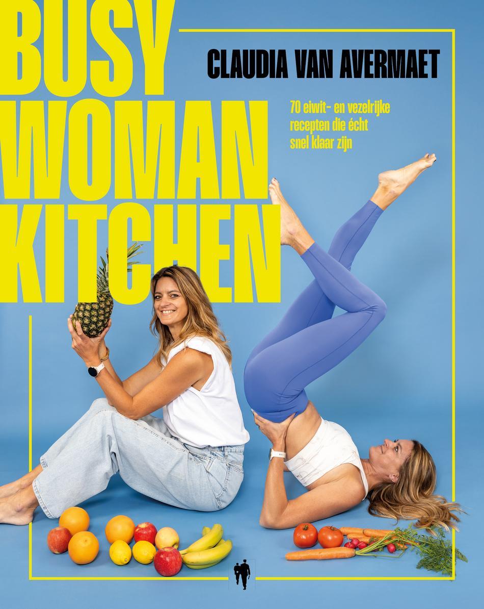 Omslag van Busy woman kitchen