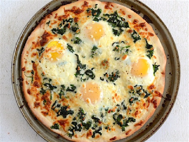 https://storage.googleapis.com/onelife-public/blog.onelife.vn/2021/10/cach-lam-banh-pizza-trung-banh-banh-ngot-752212473572.jpg