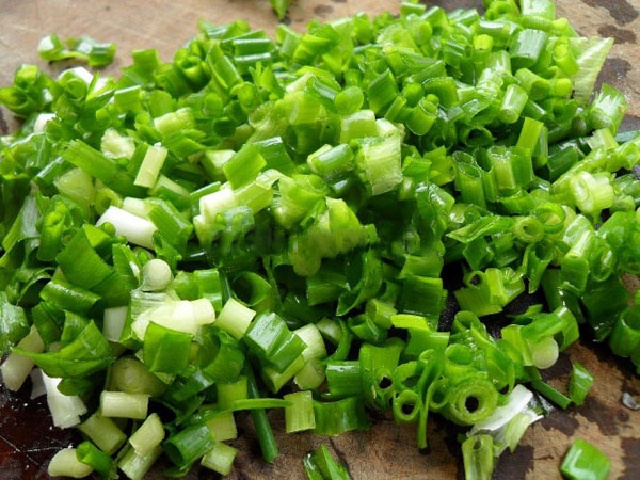 https://storage.googleapis.com/onelife-public/blog.onelife.vn/2021/10/cach-lam-com-chien-trung-mon-an-sang-721908768272.jpg