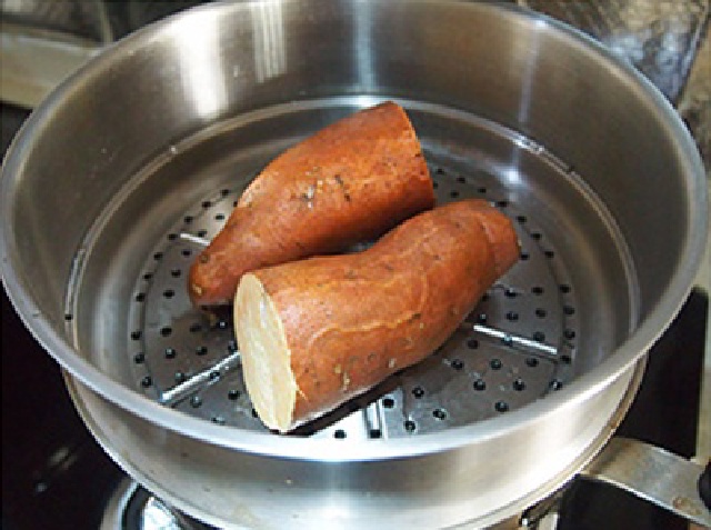 https://storage.googleapis.com/onelife-public/blog.onelife.vn/2021/10/cach-lam-pudding-khoai-lang-mon-trang-mieng-119270187941.jpg