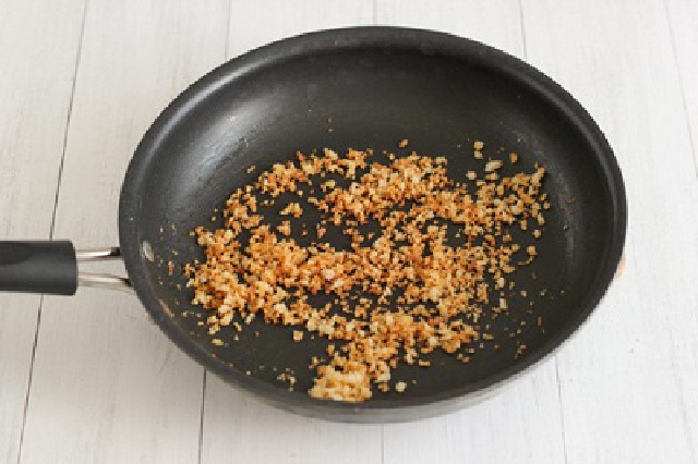 https://storage.googleapis.com/onelife-public/blog.onelife.vn/2021/10/cach-lam-trung-omelet-nuong-mon-chinh-229715126585.jpg