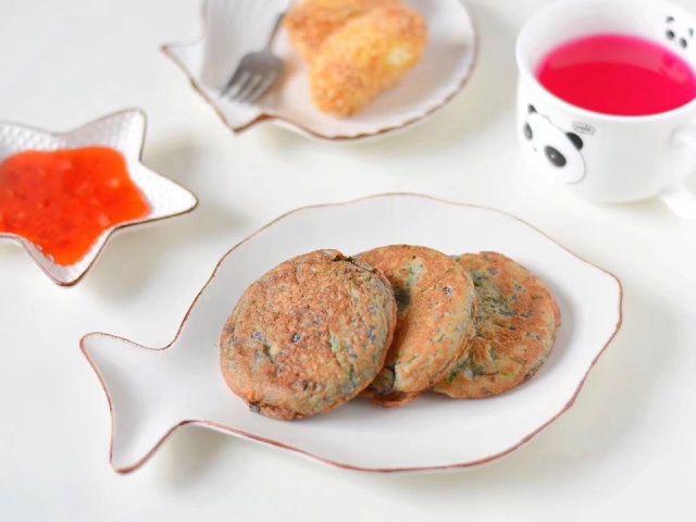 https://storage.googleapis.com/onelife-public/blog.onelife.vn/2021/11/cach-lam-banh-khoai-lang-tim-chien-banh-banh-ngot-575257795503.jpeg
