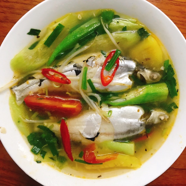 https://storage.googleapis.com/onelife-public/blog.onelife.vn/2021/11/cach-lam-canh-chua-ca-xac-soc-mon-chinh-622711165654.jpeg